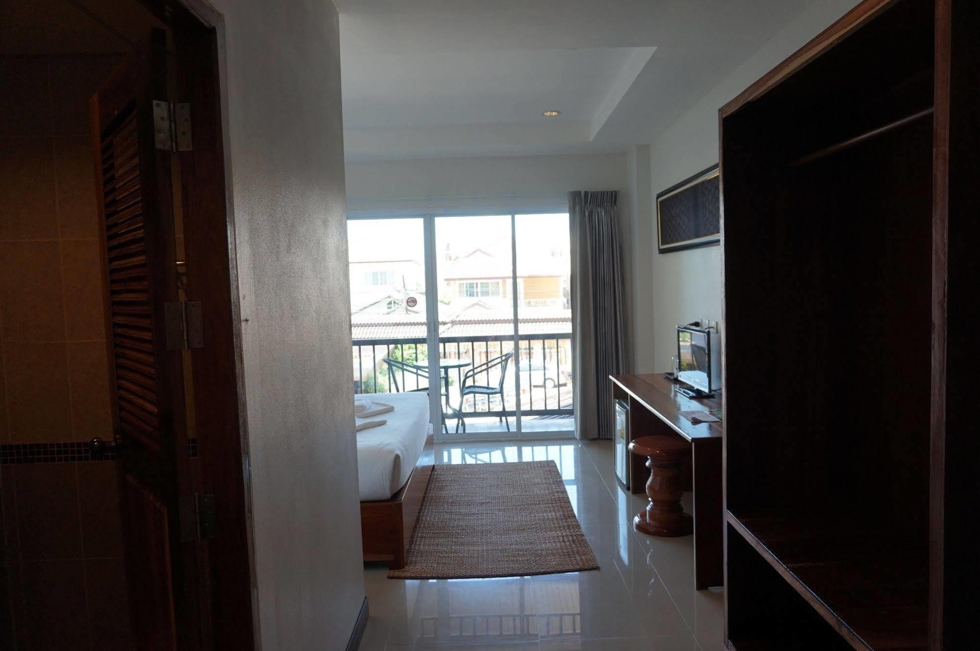Baan Krittika Hotel Udon Thani Exterior photo